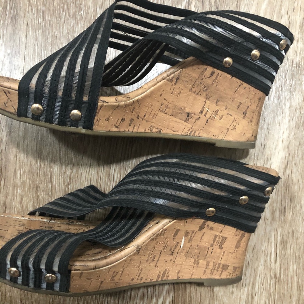 Beautiful black heels very lightweight